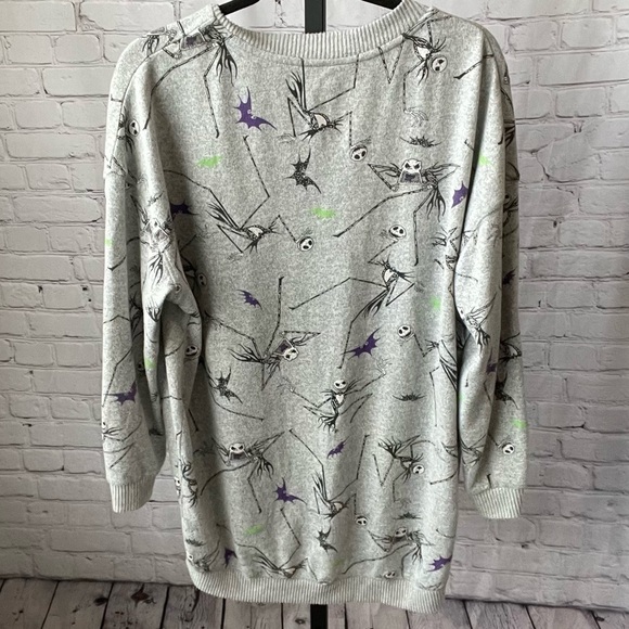 Tim Burton The Nightmare Before Christmas Crew Neck Tunic Sweater Size Medium - Picture 2 of 3